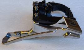 Shimano Deore (FD-M530) MTB első váltó Shimano Deore (FD-M530) Mountain Bike Alkatrész, MTB Váltó / Váltószett használt ELADÓ