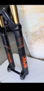 Fox 36 Factory Kashima 160 27.5 15x100 vagy 20x110 Fox 36 Kashima Mountain Bike Alkatrész, MTB Villa / Rugóstag villa 27.5" (650b) 151-160 mm használt ELADÓ