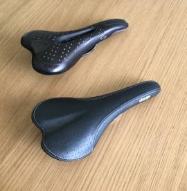 Selle Italia es Charge nyereg C2 gel flow  Országúti / Gravel / Triatlon Alkatrész, Országúti Nyereg / Nyeregcső használt ELADÓ