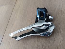 Shimano Ultegra FD-R8000 első váltó eladó Shimano Ultegra FD-R8000 Országúti / Gravel / Triatlon Alkatrész, Országúti / Gravel Váltó / Váltórendszer / DI2 mechanikus Shimano Ultegra használt ELADÓ