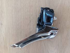 Shimano Ultegra FD-R8000 első váltó eladó Shimano Ultegra FD-R8000 Országúti / Gravel / Triatlon Alkatrész, Országúti / Gravel Váltó / Váltórendszer / DI2 mechanikus Shimano Ultegra használt ELADÓ