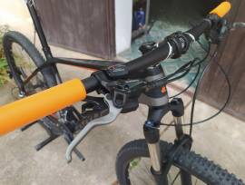 KROSS Újszerű Level 10.0 (Recon, SLX M7000, WTB) Mountain Bike front suspension used For Sale