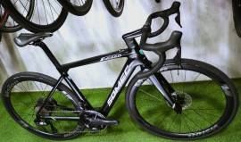 SOMEC CARBON eROAD Di2 2x12 42Nm 500Wh Elektromos Országúti / Gravel _Más gyártó használt ELADÓ