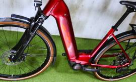 KTM Tour EE Bosch 75Nm 625Wh mély-vázasok Elektromos Trekking/cross más Bosch 601-700 Wh használt ELADÓ