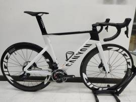 CANYON Aeroad CF SLX 8 Road bike disc brake new / not used For Sale