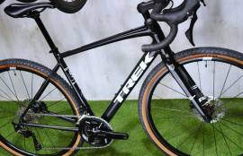 TREK DOMANE KOMFORT GRAVEL 105 HDR 2x12sp Gravel / CX nem használt ELADÓ