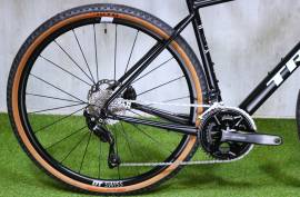 TREK DOMANE KOMFORT GRAVEL 105 HDR 2x12sp Gravel / CX nem használt ELADÓ