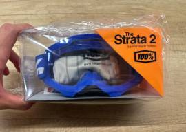 Új 100% Strata 2 kék, átlátszó lencsés DH/FR szemüveg, védőszemüveg 100% Strata 2 Eyewear / Sunglasses DH new / not used For Sale