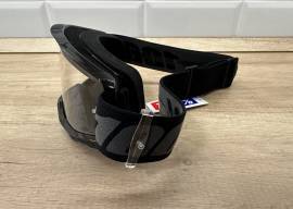 Új 100% Strata 2 fekete/szürke, átlátszó lencsés DH/FR szemüveg, védőszemüveg 100% Strata 2 Eyewear / Sunglasses DH new / not used For Sale
