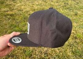 Új 100% Icon fekete sapka, snapback 100% Icon Sisak / Sapka nem használt ELADÓ