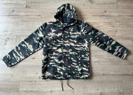 Új 100% forest camo, terepmintás széldzseki, windbreaker (XL) 100% Kabát / Mellény XL nem használt férfi/unisex ELADÓ