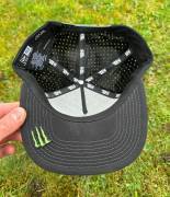Új Monster Energy fekete perforált, hálós, mesh sapka, snapback Monster Energy Sisak / Sapka nem használt ELADÓ