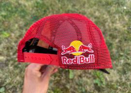 Új Red Bull fekete/fehér, piros hálós sapka, snapback Red Bull Sisak / Sapka nem használt ELADÓ