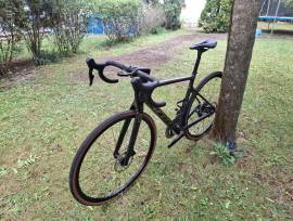 SCOTT Addict 10 Országúti SRAM Rival eTap AXS tárcsafék használt ELADÓ