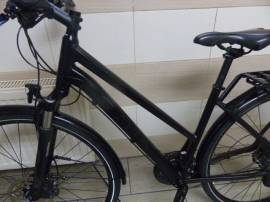 CUBE Delhi Pro trekking,Deore XT,Air teleszkóp,46cm Trekking/cross tárcsafék használt ELADÓ