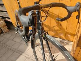 SPECIALIZED S-WORKS Venge Országúti SRAM Rival patkófék használt ELADÓ