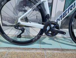 MERIDA AKCIÓ::2026 MERIDA REACTO 5000  (S,M) Road bike Shimano 105 Di2 disc brake new with guarantee For Sale