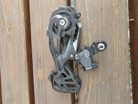 Shimano GRX RD-RX810 hátsó váltó Shimano GRX Országúti / Gravel / Triatlon Alkatrész, Országúti / Gravel Váltó / Váltórendszer / DI2 mechanikus Shimano GRX használt ELADÓ