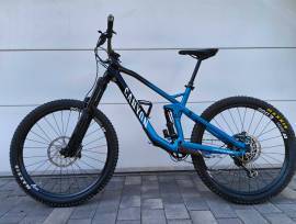 CANYON Strive CF 8.0 2018 Enduro / Freeride / DH 27.5" (650b) SRAM X01 Eagle használt ELADÓ
