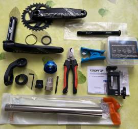 Kerékpár alakrész szerszám eladó Új Mountain Bike Components, MTB Drivetrain new / not used For Sale