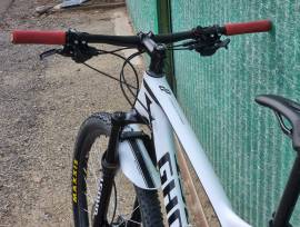 GHOST Újszerű Ghost karbon XC MTB Shimano XT Bontrager  Mountain Bike 29" elöl teleszkópos használt ELADÓ