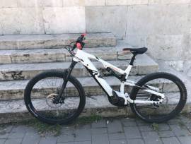 RAYMON Trailray 140E 7.0 Elektromos Mountain Bike 29" elöl 27.5" hátul (Mullet) össztelós / fully Yamaha használt ELADÓ