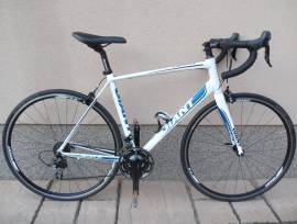 GIANT Aluxx  Road bike Shimano 105 calliper brake used For Sale