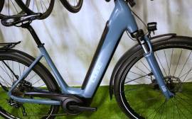 CUBE Pici ejtett vázas kényelmes Bosch 75Nm Electric Trekking/cross 25 km/h Bosch 601-700 Wh used For Sale