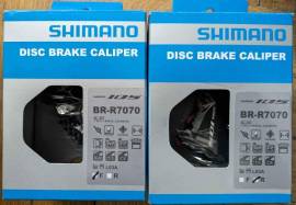 Shimano 105 BR-R7070 hidraulikus tárcsafék első, hátsó Shimano 105 BR-R7070  Országúti / Gravel / Triatlon Alkatrész, Országúti Fék / Fékváltókar mechanikus Shimano 105 nem használt ELADÓ