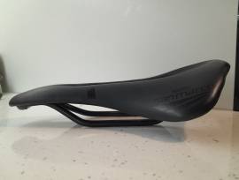 Nyereg San Marco Shortfit Wide  Nyereg San Marco Shortfit Wide Road Bike & Gravel Bike & Triathlon Bike Component, Road Bike Saddles & Seat Posts used For Sale