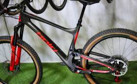 _EGYÉB Csúcs Full Carbon Fully L-es Mountain Bike 29" össztelós / fully használt ELADÓ