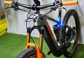 CUBE STEREO 160 ACTIONTEAM HPC CARBON Elektromos Mountain Bike össztelós / fully Bosch használt ELADÓ