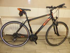 KTM Crossline trekking kerékpár,újszerű,46cm Trekking/cross v-fék használt ELADÓ