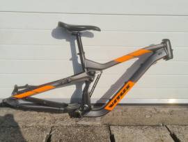 Eladó Vitus Dominer DH 2017 L, 27,5 Váz !!! VITUS Dominer DH 2017 L, 27,5 Váz !!! Mountain Bike Alkatrész, MTB Váz, Merev / Fully 27.5" (650b) 180 mm felett nem használt ELADÓ