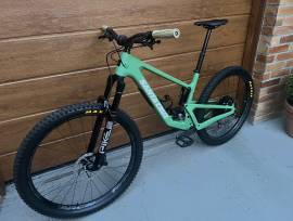 SANTA CRUZ 5010cc 2024 Mountain Bike 29" front 27.5" back (Mullet) dual suspension SRAM X01 AXS Eagle used For Sale