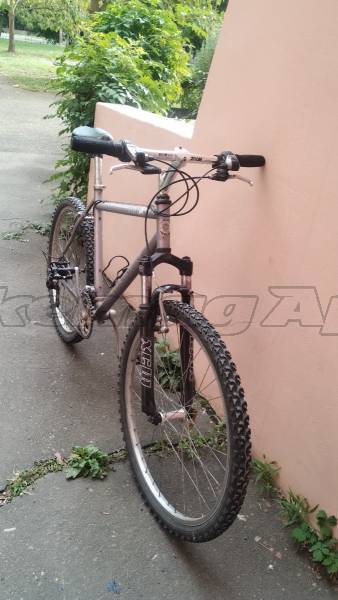 CHEYENNE Hi-Ten Mountain Bike 26" front suspension used For Sale