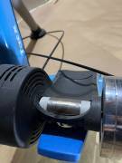 Tacx kerékpáros görgő + keréktámasz Blue Motion Görgő / Spinning nem használt ELADÓ