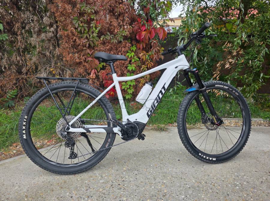 GIANT Fathom E+ 2 Pro 29 Electric Mountain Bike 29" front suspension Yamaha Shimano Deore used For Sale