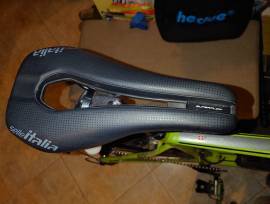 Selle Italia WATT TM Gel Superflow triatlon nyereg Selle Italia WATT TM Gel Superflow Road Bike & Gravel Bike & Triathlon Bike Component, Road Bike Saddles & Seat Posts used For Sale