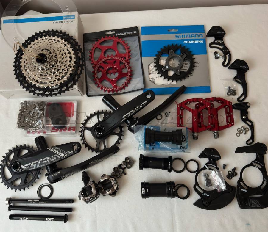 Hajtókarok, sor, AXS, MRP alkatrészek ÚJ Mountain Bike Alkatrész, MTB Hajtásrendszer nem használt ELADÓ