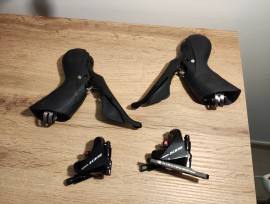 Szép állapotú Shimano 105 fékváltókarok és féknyergek 2×11 ST-R7020 Road Bike & Gravel Bike & Triathlon Bike Component, Road Bike Brakes & Brake Parts mechanical used For Sale