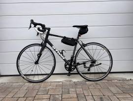 BTWIN Triban 540 C1 Road bike Shimano 105 Di2 calliper brake used For Sale