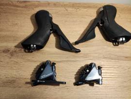 Kiváló állapotú Ultegra fékváltókarok és féknyergek 2×11 ST-R8020 Road Bike & Gravel Bike & Triathlon Bike Component, Road Bike Brakes & Brake Parts mechanical used For Sale