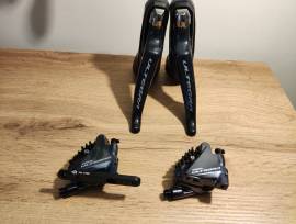 Kiváló állapotú Ultegra fékváltókarok és féknyergek 2×11 ST-R8020 Road Bike & Gravel Bike & Triathlon Bike Component, Road Bike Brakes & Brake Parts mechanical used For Sale