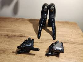 Kiváló állapotú Ultegra fékváltókarok és féknyergek 2×11 ST-R8020 Road Bike & Gravel Bike & Triathlon Bike Component, Road Bike Brakes & Brake Parts mechanical used For Sale