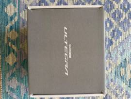 2025 ULTEGRA 165mm!!! Shimano Ultegra R8100 Országúti / Gravel / Triatlon Alkatrész, Országúti Hajtásrendszer Shimano Ultegra nem használt ELADÓ