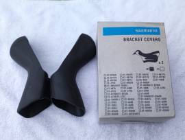 SHIMANO ST-R8020 ULTEGRA DISC Fék/váltókar JOBB oldali, 1db + 2db Fékkar Gumi ST-R8020 ULTEGRA DISC Road Bike & Gravel Bike & Triathlon Bike Component, Road Bike Brakes & Brake Parts mechanical Shimano Ultegra used For Sale
