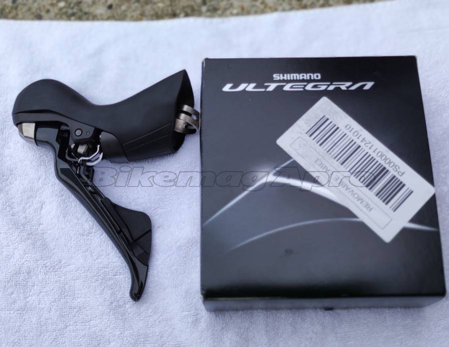 SHIMANO ST-R8020 ULTEGRA DISC Fék/váltókar JOBB oldali, 1db + 2db Fékkar Gumi ST-R8020 ULTEGRA DISC Road Bike & Gravel Bike & Triathlon Bike Component, Road Bike Brakes & Brake Parts mechanical Shimano Ultegra used For Sale