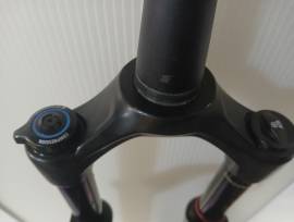 29 Rock Shox  130 Sektor RL Mountain Bike Alkatrész, MTB Villa / Rugóstag villa 29" 121-130 mm használt ELADÓ