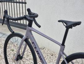 CUBE Új 2025 Cube Attain  karbon outi Shimano 105 2*12  Országúti Shimano 105 tárcsafék nem használt ELADÓ